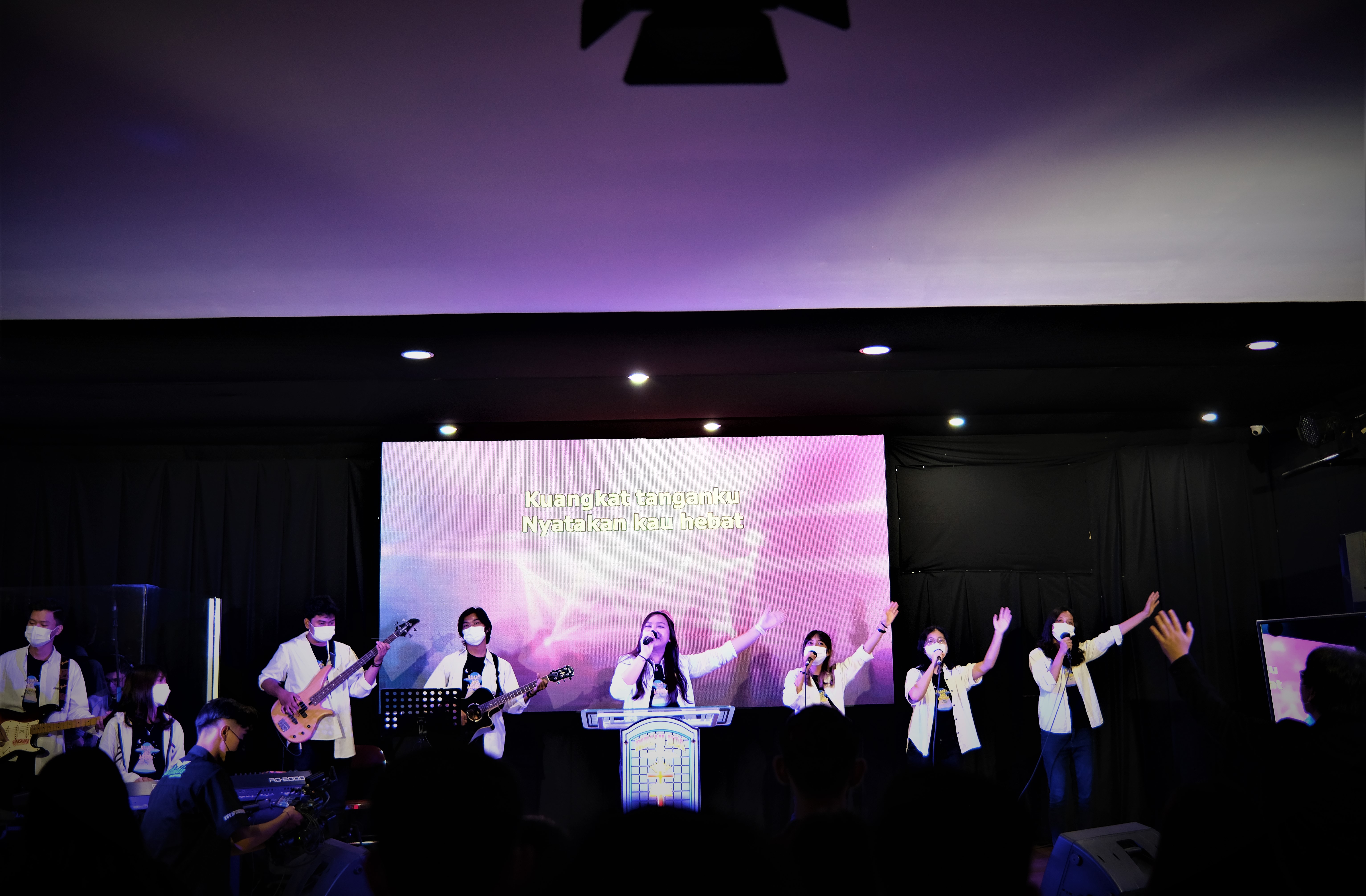Praise and Worship Ibadah Gabungan GPIA Youth Ministry  BPD Jawa Tengah